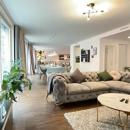Presence: Grosszueges Loft_ Bis 6 Pers_zentral Apartment *
